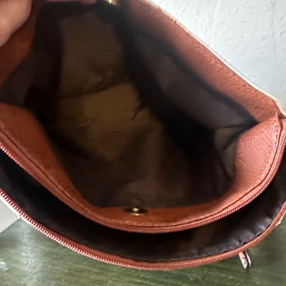 boc Floral Red and Brown Crossbody Bag - Picture 3 of 9